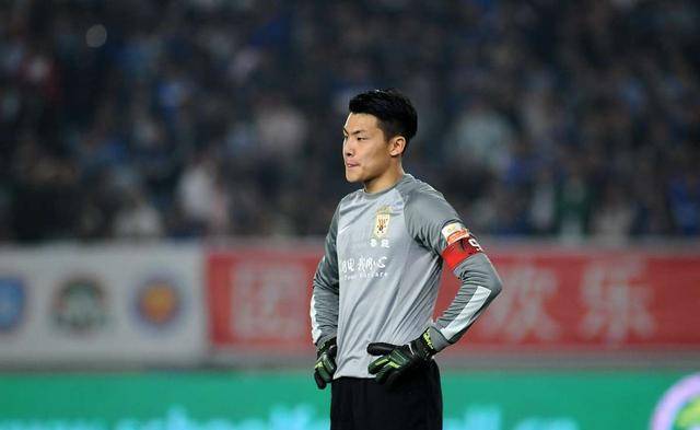 亚博体育-转折点！金州勇士队长鼓劲，西甲冲刺阶段攻防权衡，压力陡增，资深球员宣示担当-亚博体育