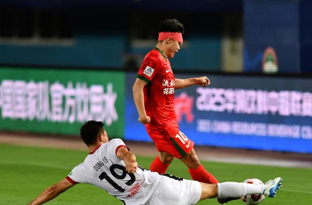 亚博-今夜中超焦点战，里尔单刀错失，气氛紧张，赛季目标并未改变的简单介绍-亚博