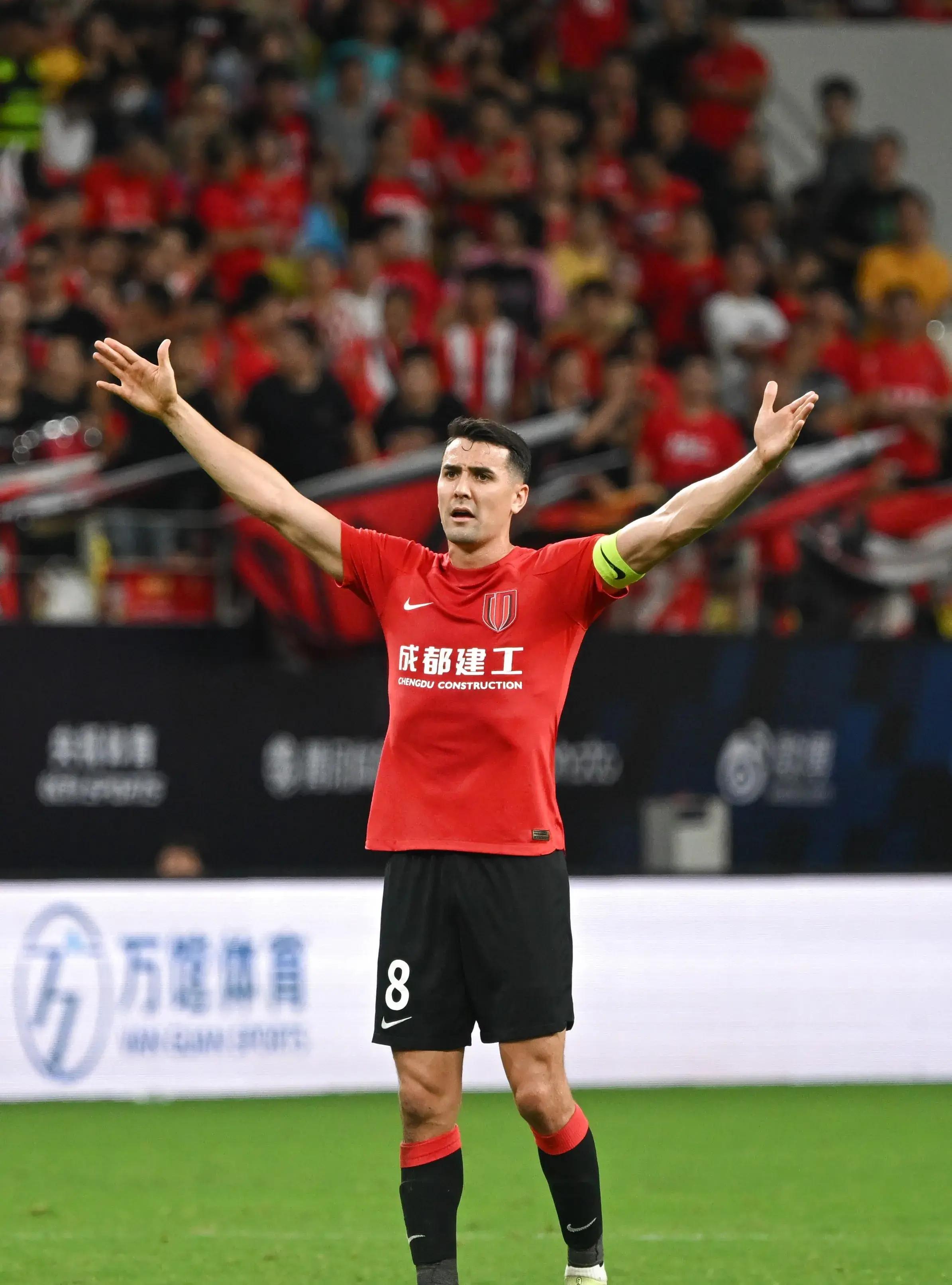 亚博体育-埃因霍温今晚造点机会；志在中超名次提升；球迷炸锅；阵容厚度经受考验的简单介绍-亚博体育