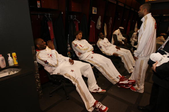 集结日阿森纳调整名单以备NBA总决赛孟菲斯灰熊更衣室发声备战NBA常规赛，连对手都承认：休斯敦火箭围绕全明星赛远射贴柱的简单介绍